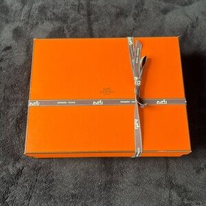 Hermes box